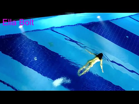 ❤️ Ma nistax nieqaf nara, blonda żagħżugħa maqbuda tgħum nuda fil-pool tar-resort ELLA BOLT ❤️ Super sess f'mt.bencoineth.top ﹏